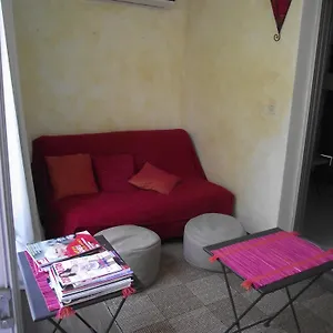  Appartement T2 Climatisé à 500m De La Sur La Presqu'ile De Mandrier Sur